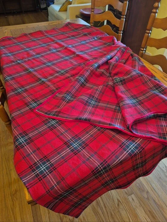 Williams-Sonoma Red and Black Tartan Tablecloth. 70