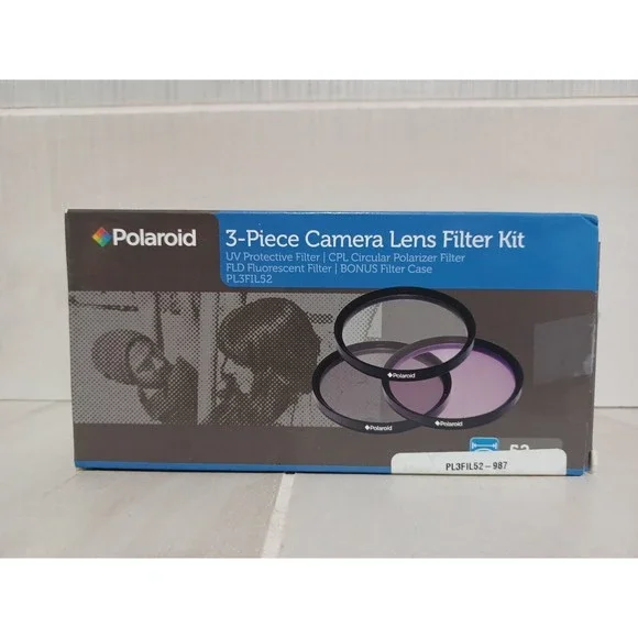 Polaroid 2-piece Camera Lens Filter Kit. Missing the CPL filter.