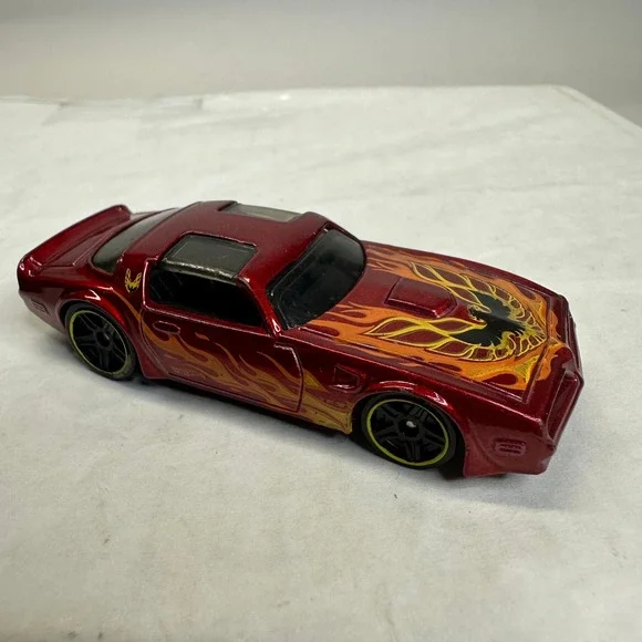Hot Wheels 77 Pontiac Firebird T A Red Flames Diecast Toy Car‎ 2015