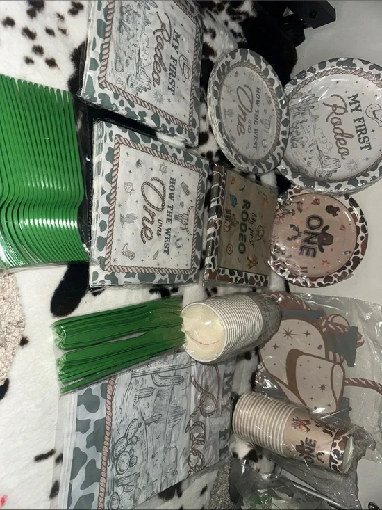 Party Supplies Tableware Set - Green, Cream, and Brown Western Theme