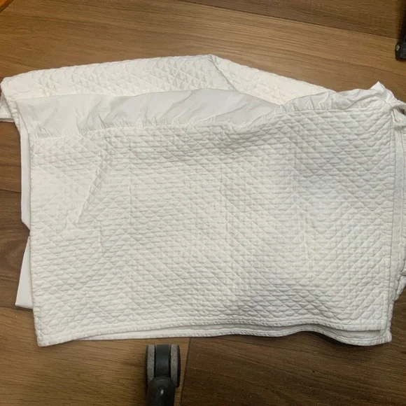 Restoration Hardware Baby & Child Diamond Matelasse White Crib Skirt