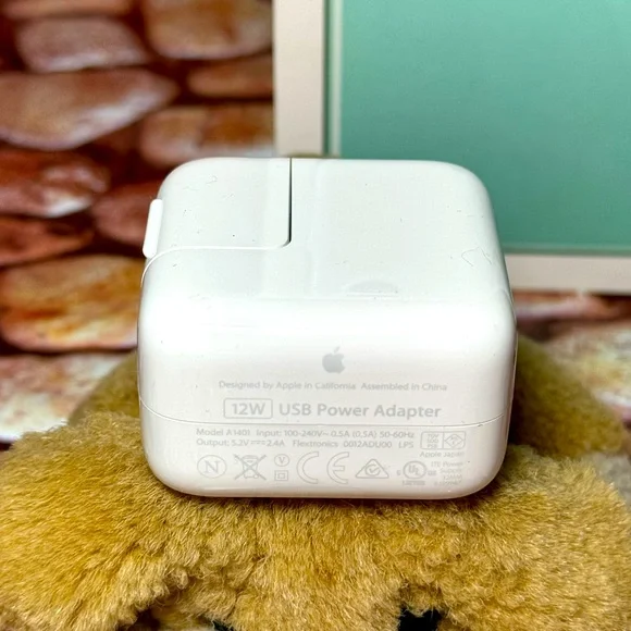 Apple oem 12W USB Power Adapter New