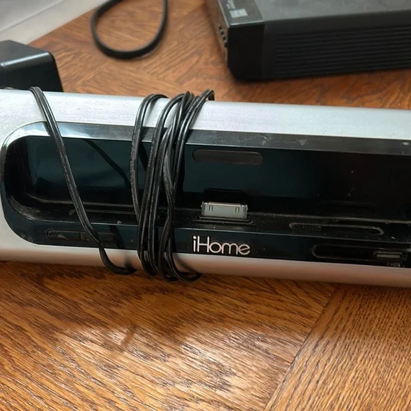 iHome tablet charger