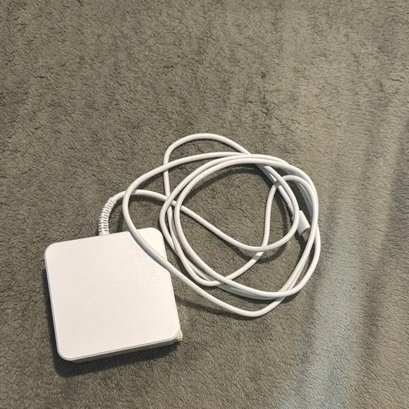 White Square Charger with Cable