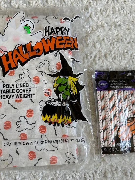 Halloween party supplies VTG Table Cover 29 Treat Bags Wilton 30 Lollipop Sticks