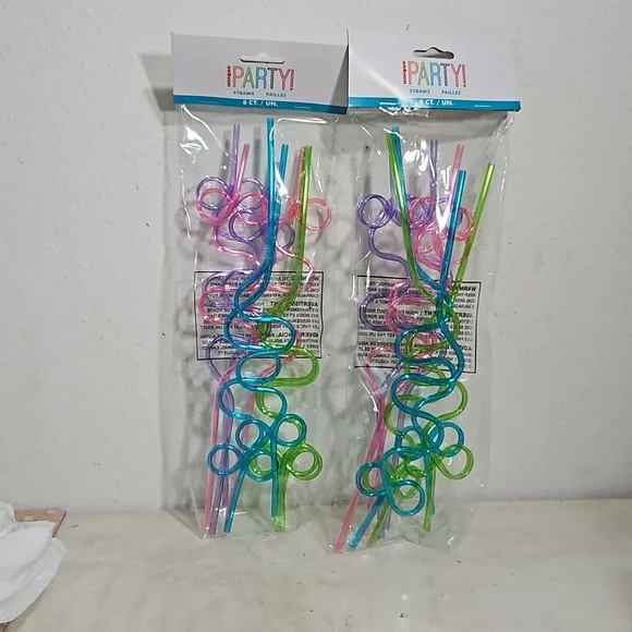 NIP unique party plastic curly straws Set of 8, selling 2 sets together
