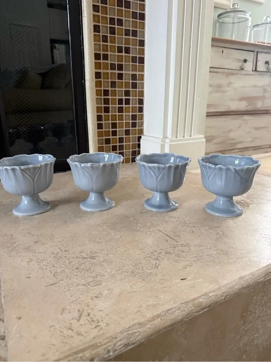 Set of 4 Williams Sonoma Blue Dessert Ice Cream Dishes