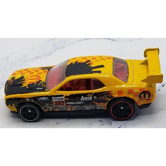 Dodge Challenger Drift Car Hot Wheels 2014 Off Road #107 Yellow PR5 1:64 Loose