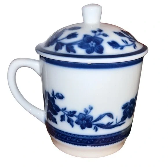 WILLIAMS SONOMA Covered Blue TEA CUP Lidded w Floral & Butterfies 4