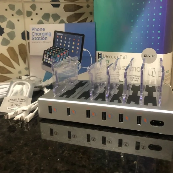 6-port usb IPhone/tablet charging station