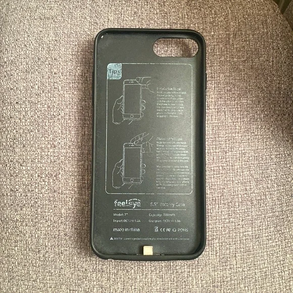 iPhone 7+ charging case