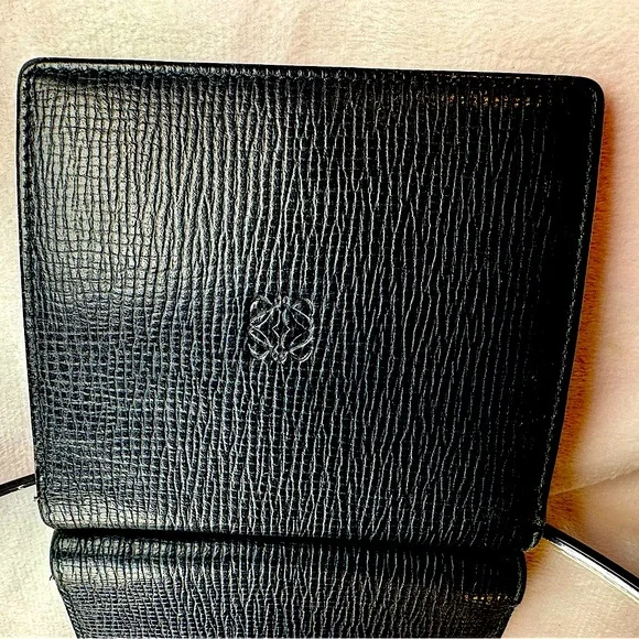 Loewe Anagram Wallet Vintage Black Crosshatch Leather Bifold Coin Pouch LVMH