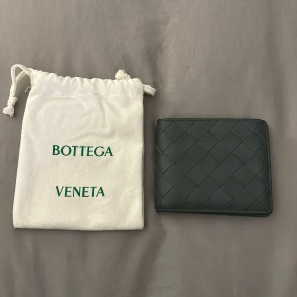 Bottega Veneta Intrecciato Bi-Fold Wallet