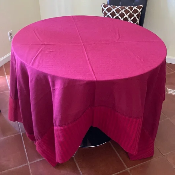 Williams Sonoma Tablecloth