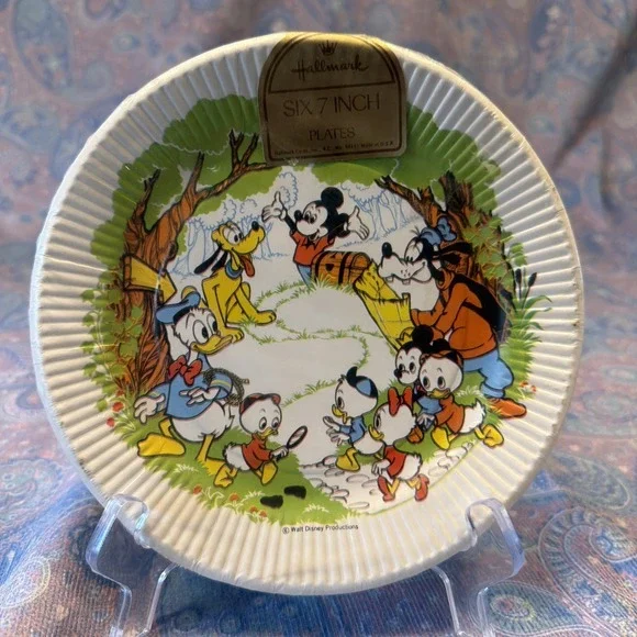Rare Vintage Hallmark Paper Plates, Walt Disney, Mickey & Friends NOS Unused