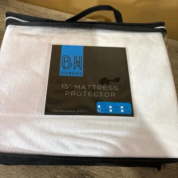 BW Bedworks - 15inch Mattress Protector Queen New in package