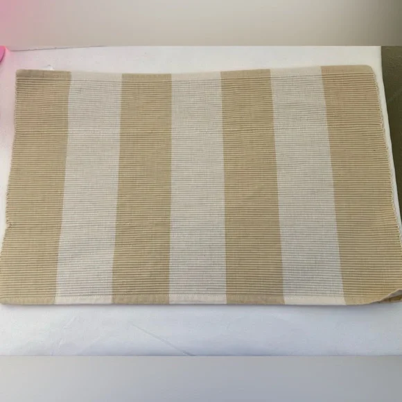 (7) Williams Sonoma placemats