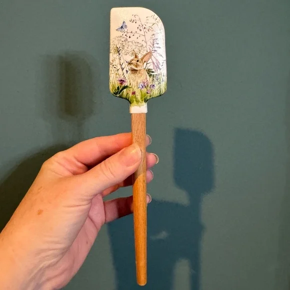 Williams Sonoma Easter Bunny Rabbit Spatula - 9”