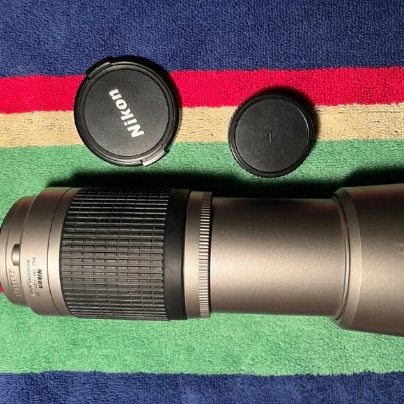 nikkon af nikkor 70-300mm 4-5.6