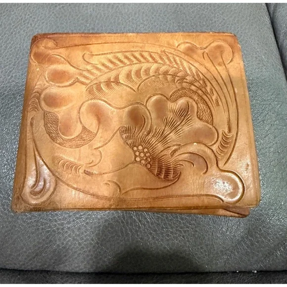 Vintage Cardat Hand Tooled Genuine Calf Leather Bifold Wallet Floral Tan JAE