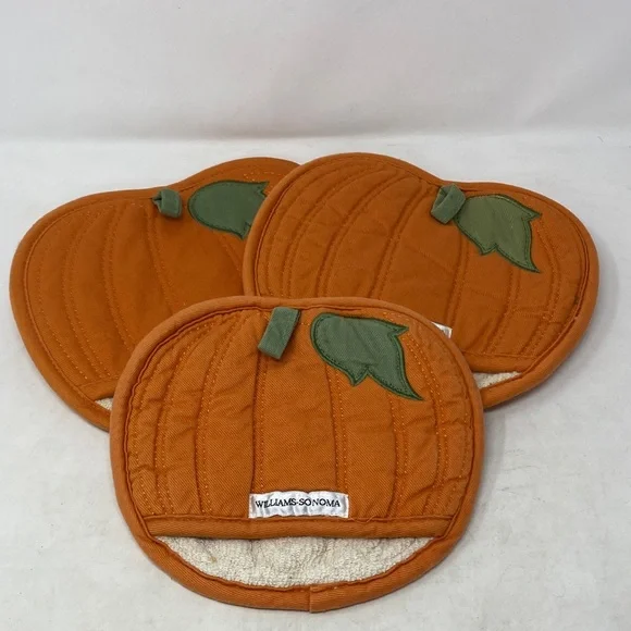 Vintage Williams Sonoma Pumpkin Quilted Potholder Set