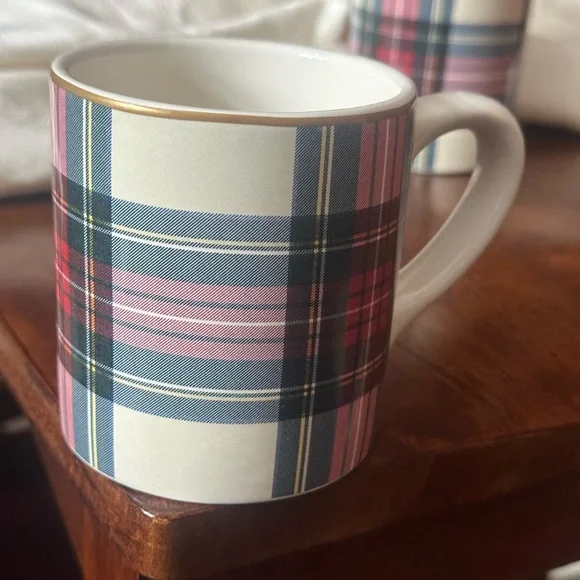 Williams Sonoma Tartan Plaid Mug Gold Rim Cozy Cabin Chic