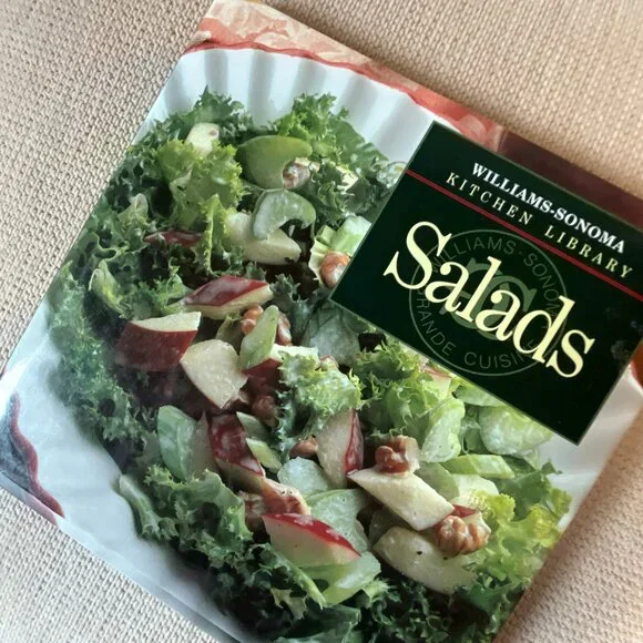 Cookbook with Salad Recipes -‎ Williams-Sonoma Kitchen Library (like new)