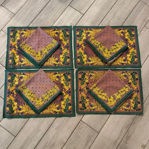 Williams-Sonoma Set of 4 Green Floral Placemats & Napkins