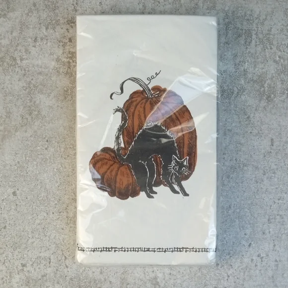 👻 Threshold Halloween Pumpkin and Cat Guest Napkins