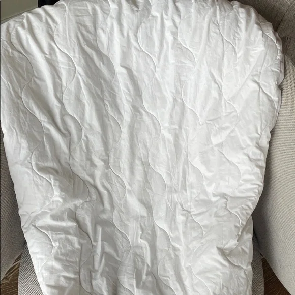 Pottery barn kids Crib size/Toddler Waterproof Mattress cover