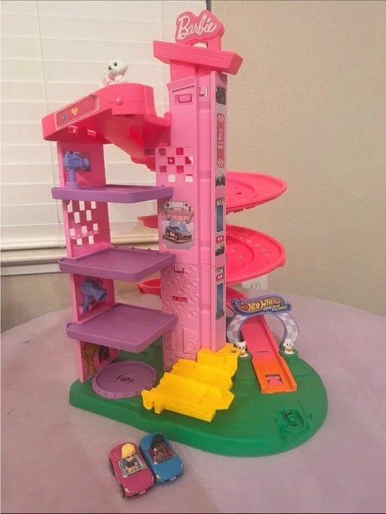 Barbie Hot Wheels RacerVerse Parking Garage Playset w 2 Cars & Figures