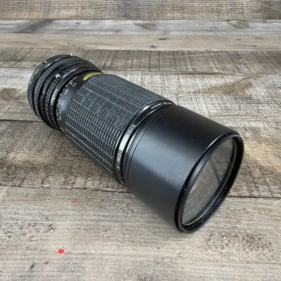 Sigma Zoom Lens 100-200mm 1:4.5 Multi Coated
