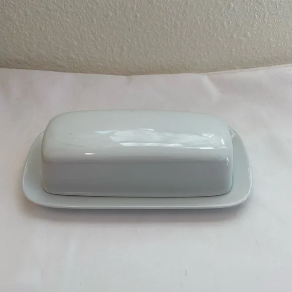 Williams Sonoma butter dish, NWOT