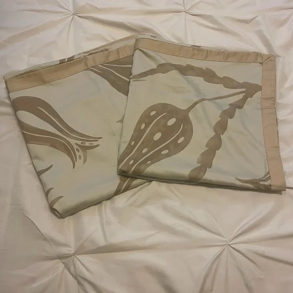 Williams -Sonoma Euro Shams
