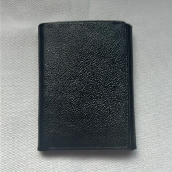 Perry Ellis Portfolio Trifold Pebble Leather Wallet Black GUC