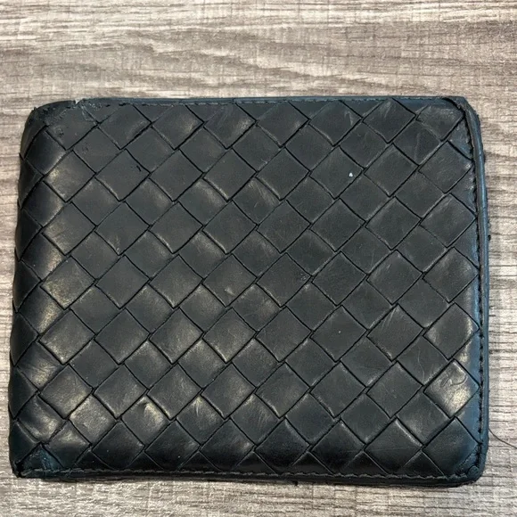 Men’s Bottega Veneta Black Bifold Wallet