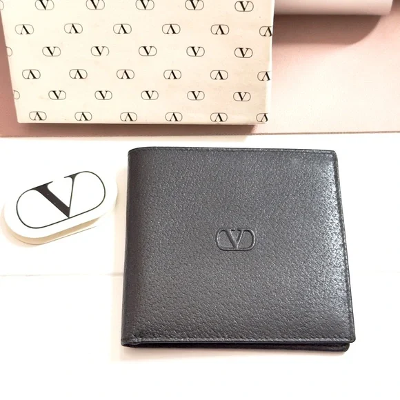 NEW Men’s Vintage Valentino Garavani Wallet