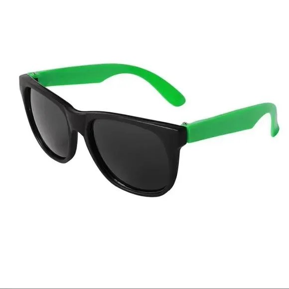 Wayfarer style kids sunglasses