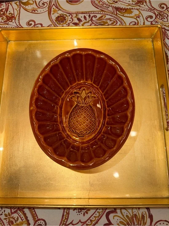 Vintage Williams-Sonoma Vintage Ceramic Cranberry Mold. Glossy Brown Glaze.7x6