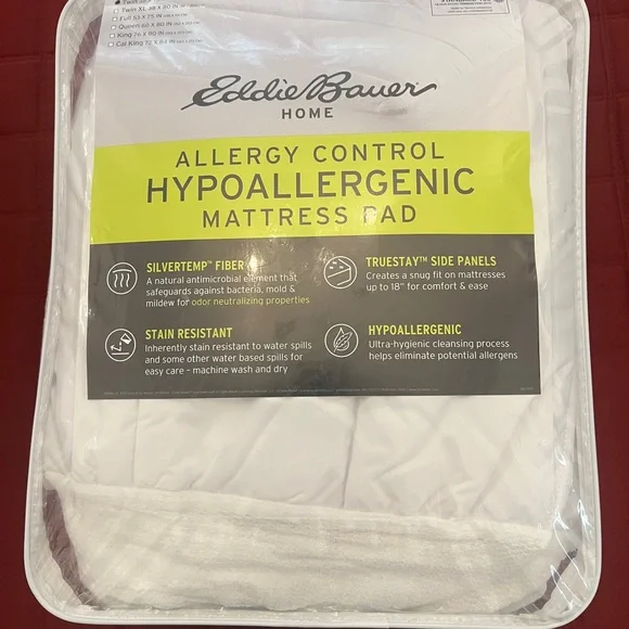 Eddie Bauer White Quilted Mattress Cover Hypoallergenic
