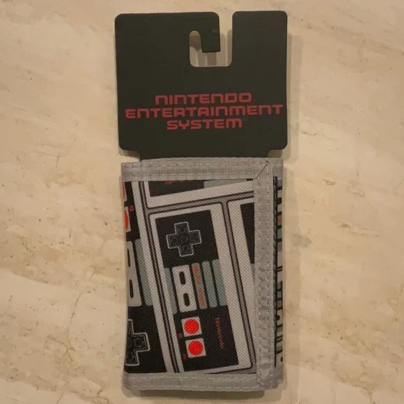 Nintendo NES Controller Trifold Wallet Men Nintendo Entertainment System New