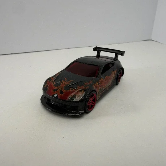 Hot Wheels Nissan 350Z Black Metallic Flame Heat Fleet 2008 Diecast Car 1/64
