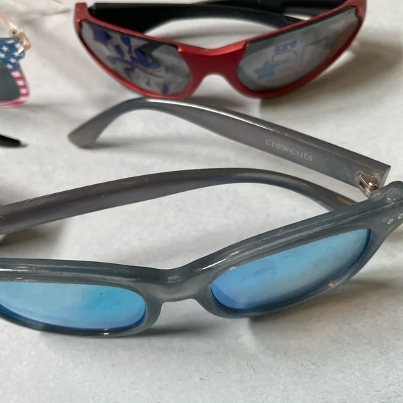 EUC Disney + Star Wars + More Kids Oval Sunglasses (Set of 4)