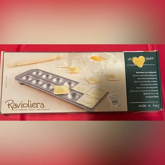 Williams Sonoma Ravioliera Maker NIB