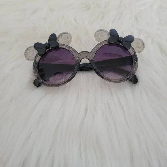 Minnie Mouse Sunglasses