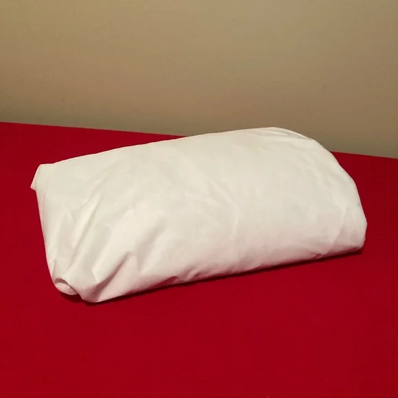 EUC Mattress Protector White Queen Size