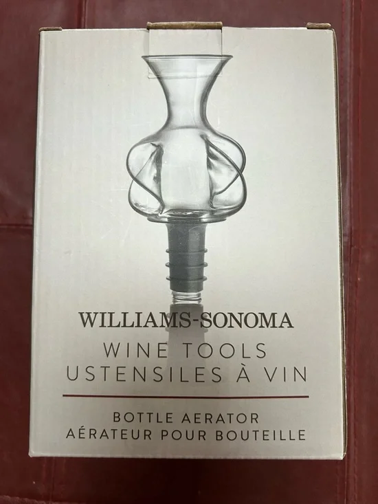 NEW Williams-Sonoma Mouth-blown Glass Bottle Aerator-w/silicone gasket.