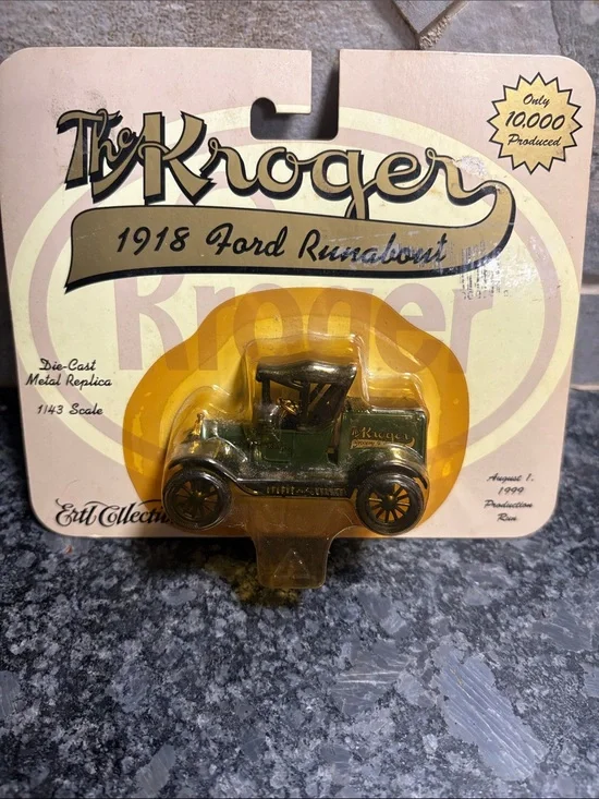 NIP The Kroger 1918 Ford Runabout Die-Cast Toy Car - Green