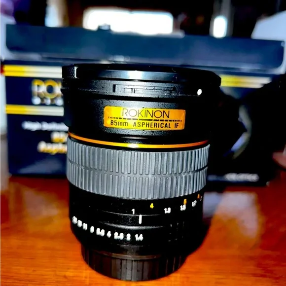 rokinon 85mm f1.4 aspherical canon ef mount