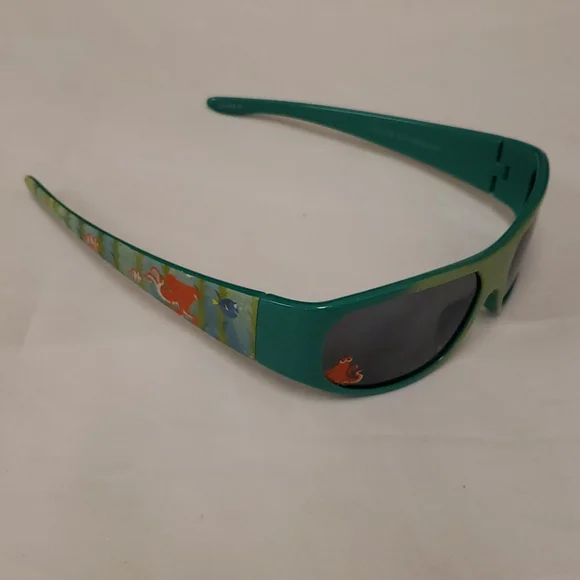 Disney Finding Dory Wrap Sunglasses Green Kids Boys Girls OS NWT